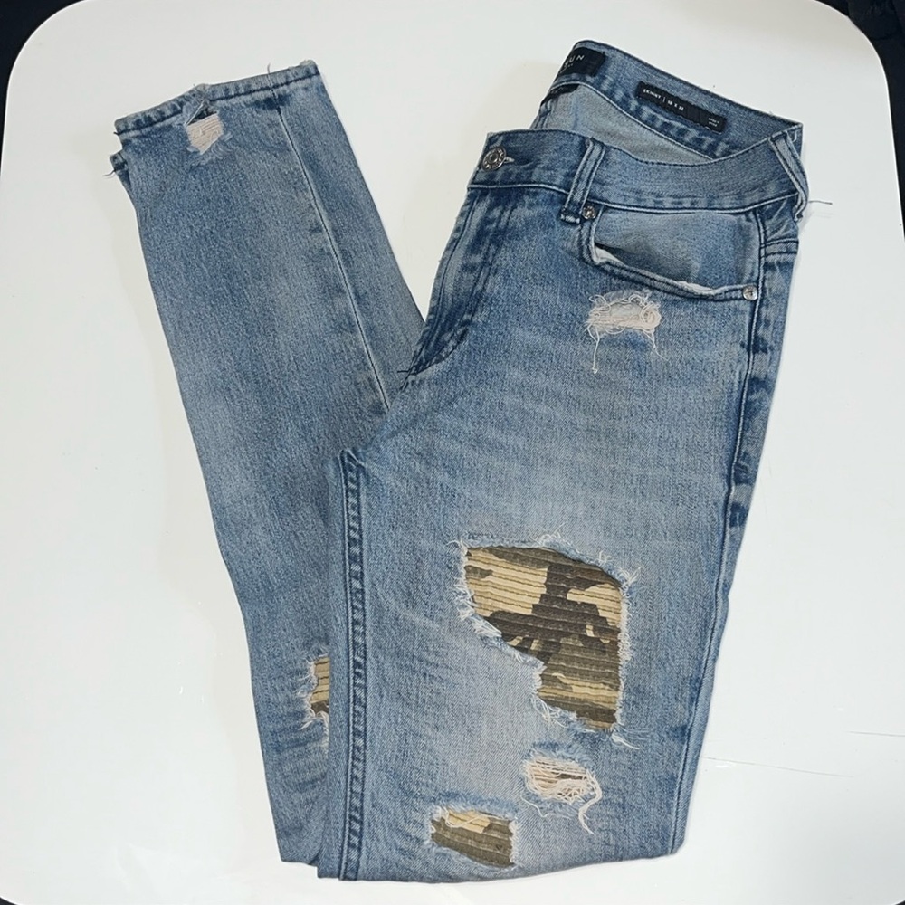 PacSun Comfort Stretch Skinny Distressed Ripped Jeans Camo Light Washed Cotton